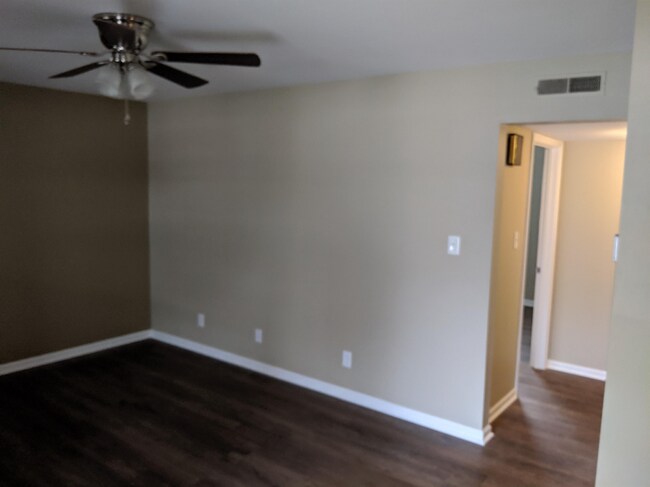 Building Photo - 624 Arnett Blvd