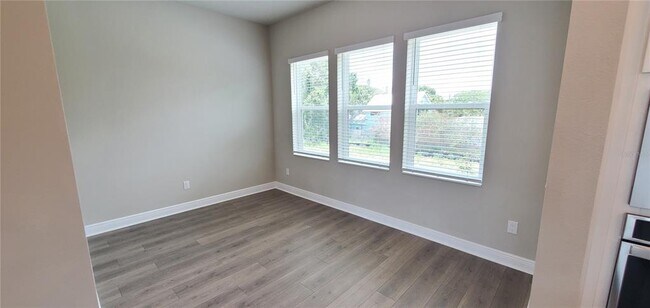 Building Photo - 399 Wingfield Dr