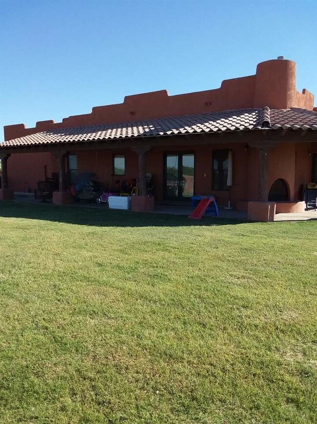 Foto del edificio - 16951 S Avenue 3 1/2 E