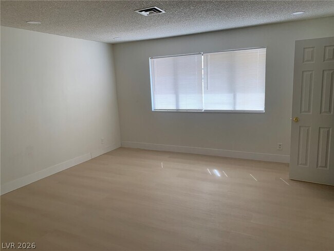 Building Photo - 2409 El Tesoro Ct