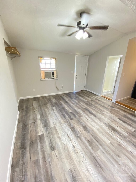 Foto del edificio - 1131 SE 36th St