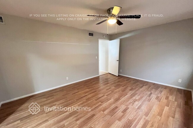 Foto del edificio - 413 E Fremont Dr