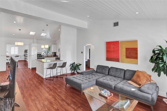 Foto del edificio - 65 NW 116th St