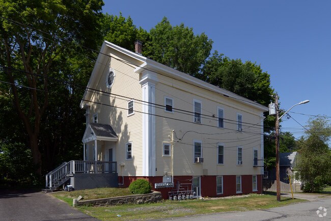 Building Photo - 73 Bank St