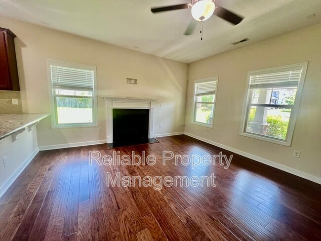 Building Photo - 137 Bobby Ray Ct