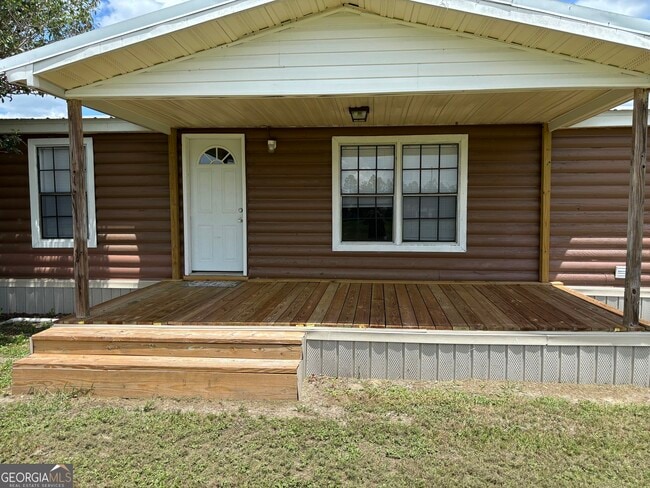 Building Photo - 266 Spring Lake Dr