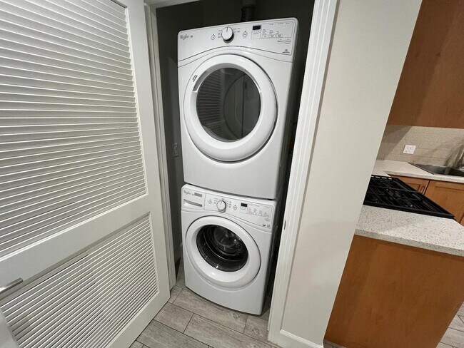 Foto del edificio - 7228 Amigo Ave