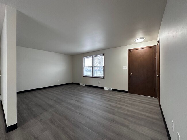 Foto del edificio - 1255-1325 O Keefe Rd