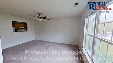 Building Photo - 331 Bracken Pl