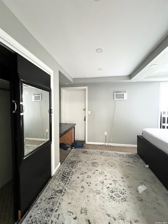 Foto del edificio - 87-18 Liberty Ave