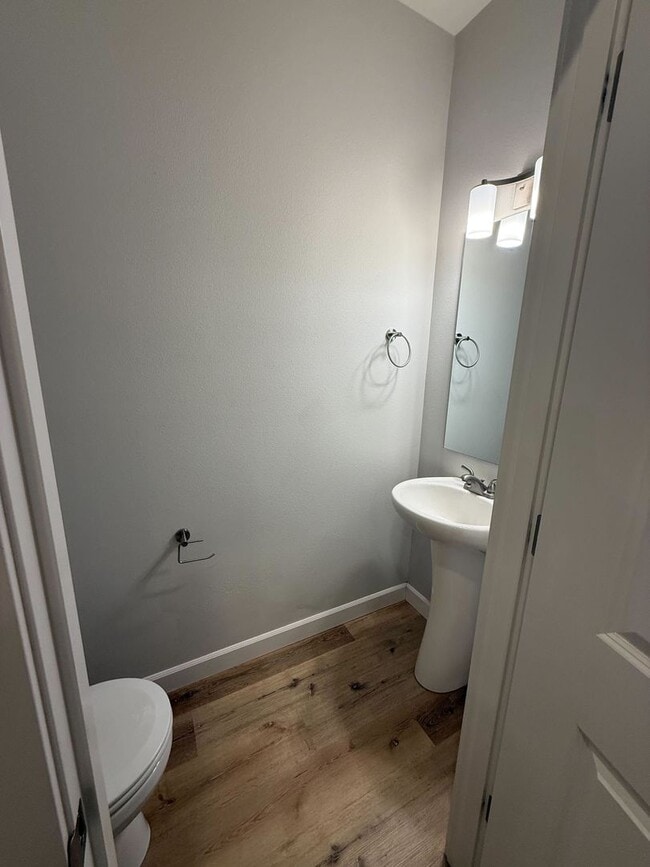 Foto del edificio - COMING SOON! Beautiful 3Bd/2.5Ba Salmon Creek Home!