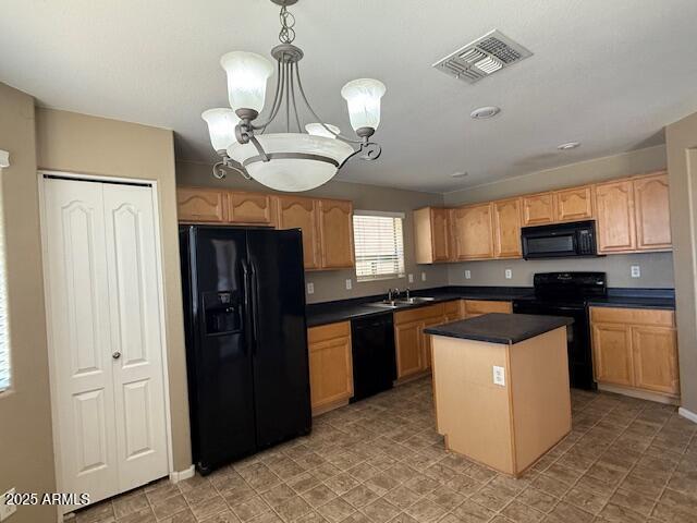 Foto del edificio - 41738 W Hillman Dr
