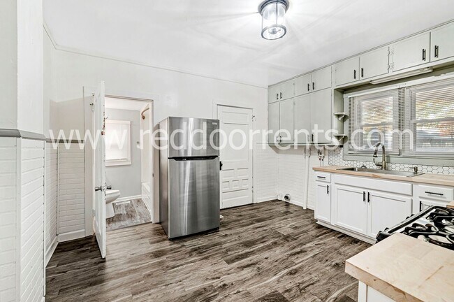 Foto del edificio - 91-93 S 5th Ave