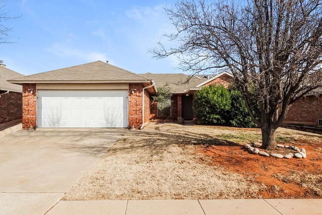 Building Photo - 13312 Mayberry Pl