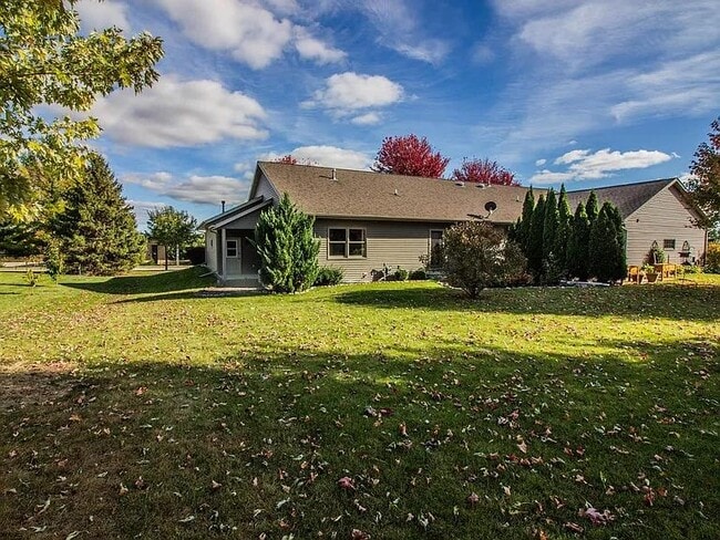 Exterior-Trasero - 144 N Pleasant View Rd