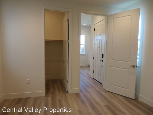 Building Photo - 1 br, 1 bath House - 3039 Gaylene Anne Place