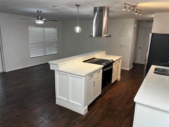 Building Photo - 21453 Northwood Dr
