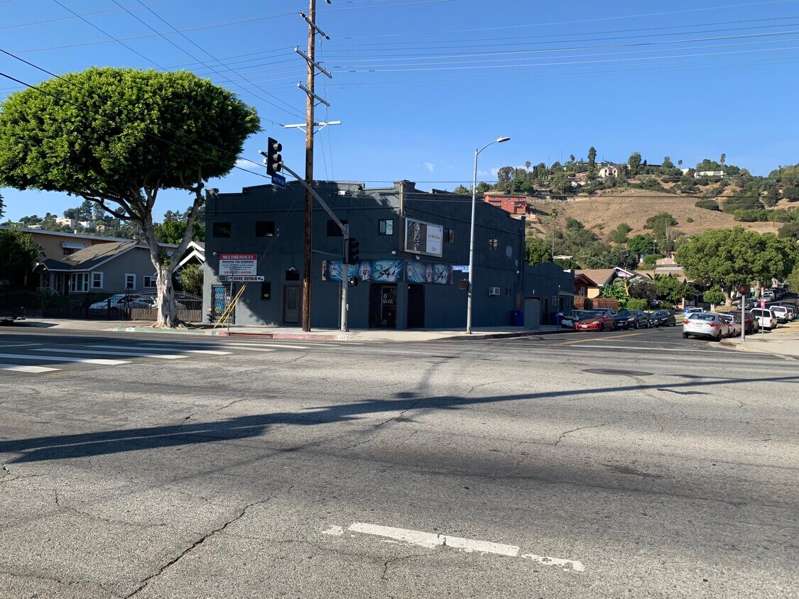 Foto principal - 1303 Cypress Ave