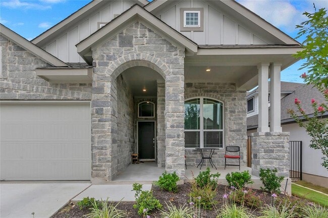 Foto del edificio - 563 Saturnia Dr