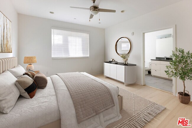 Foto del edificio - 11912 Laurelwood Dr