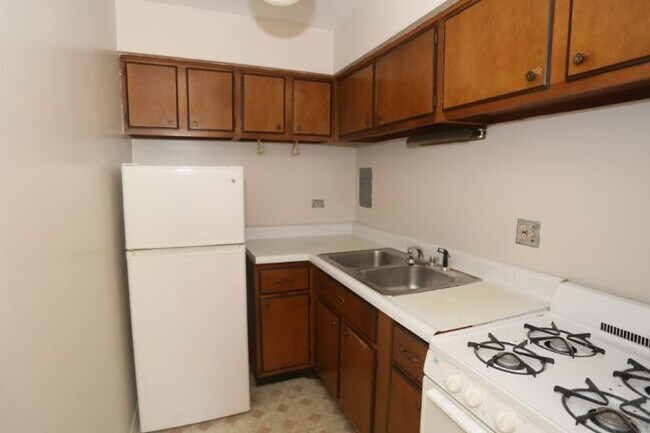 Foto del edificio - 665 W Wrightwood Ave
