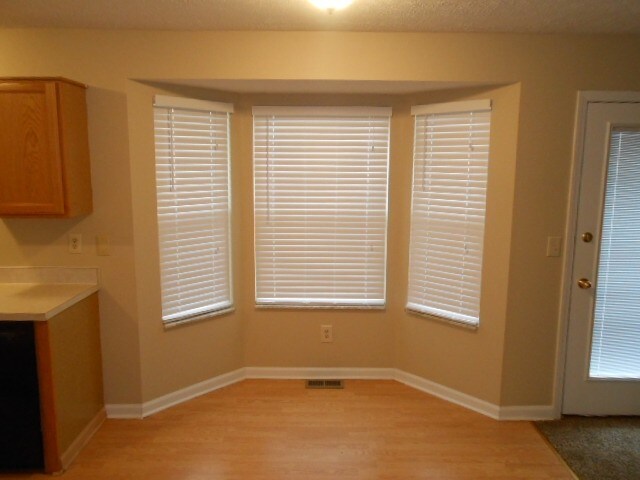 Foto del edificio - 6738 Warriner Way