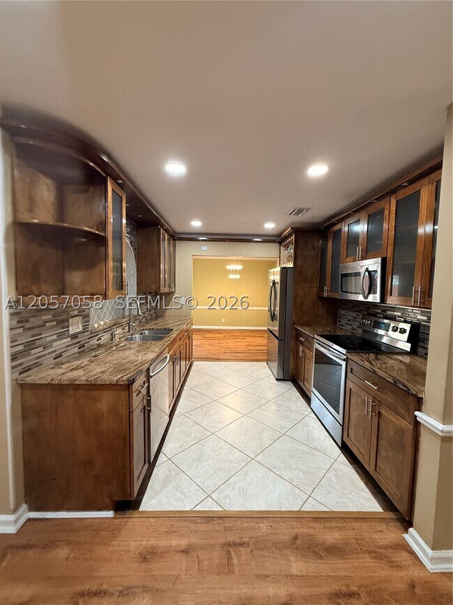Building Photo - 4120 NW 78th Ln