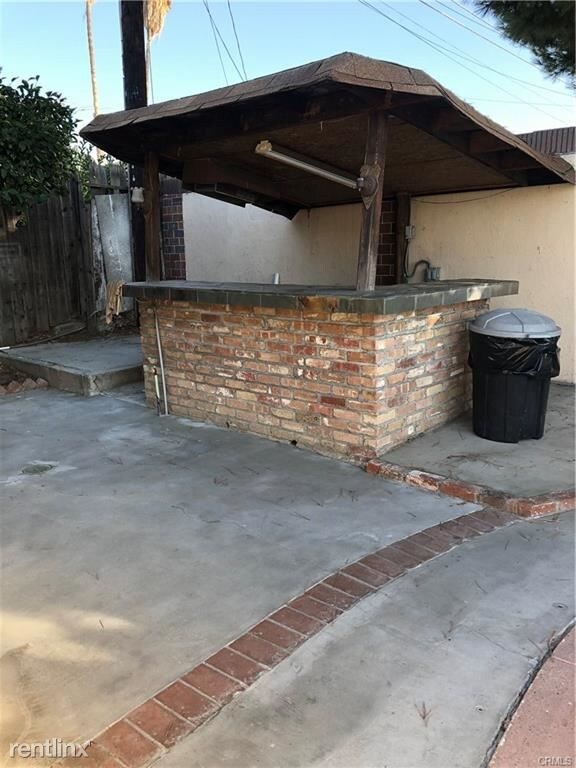 Building Photo - 18822 Andrada Dr