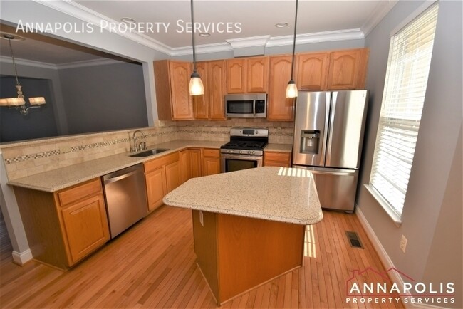 Foto del edificio - 860 Stonehurst Dr