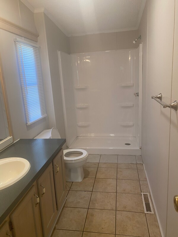 Foto del edificio - 151 White Oak Rd