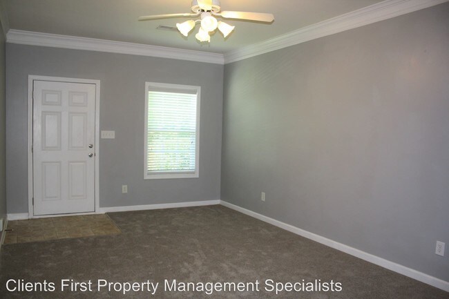 Foto del edificio - 2 br, 2.5 bath House - 820 Ash Street