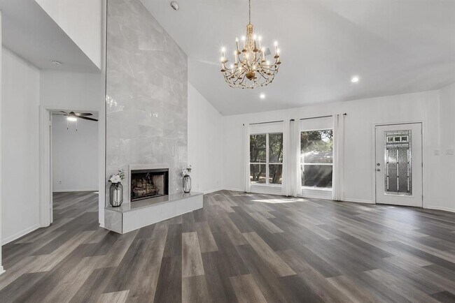 Building Photo - 5607 Creek Meadows Cove