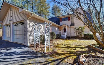 Building Photo - 1896 Bell Eagle Dr