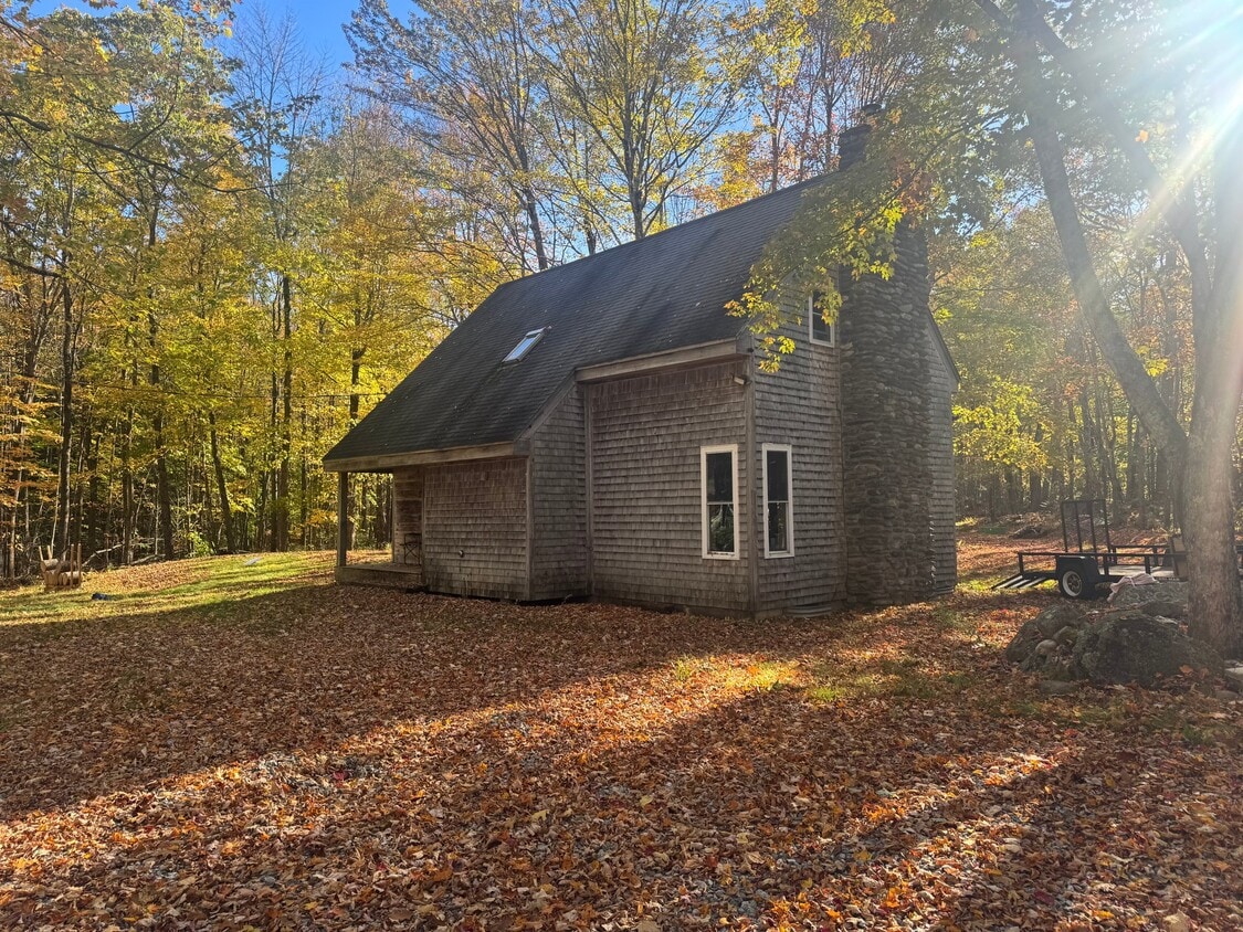 Building Photo - 566 Wilson Hill Rd