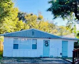 Building Photo - 4808 Lawnview St