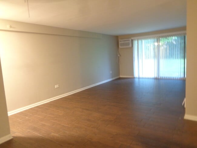 Building Photo - 10205 86th Terrace