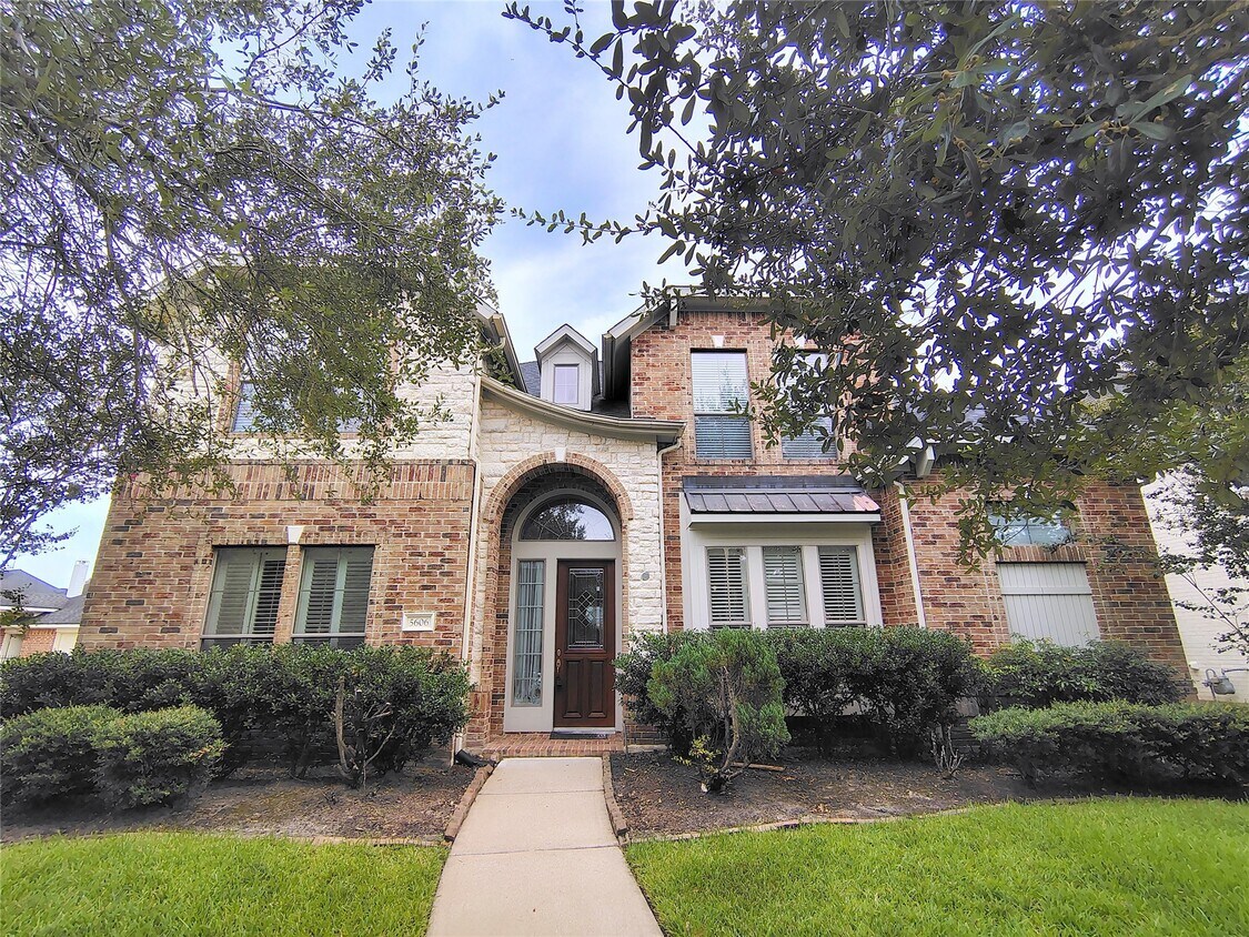 Primary Photo - 5606 Grandwood Ln