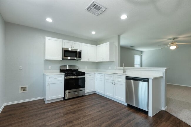 Building Photo - 14312 Cummins Way