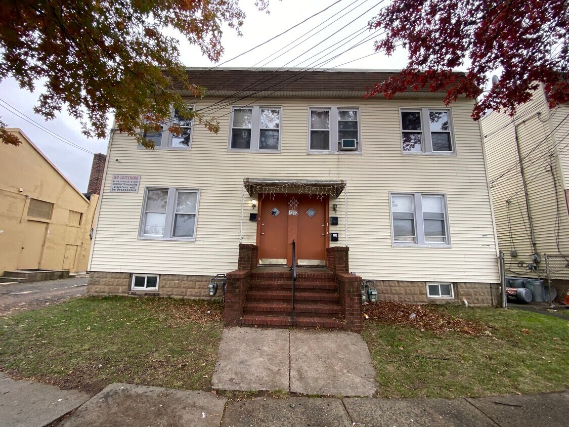 1212 Frank St Unit 1 Left, Roselle, NJ 07203 Apartment for Rent in