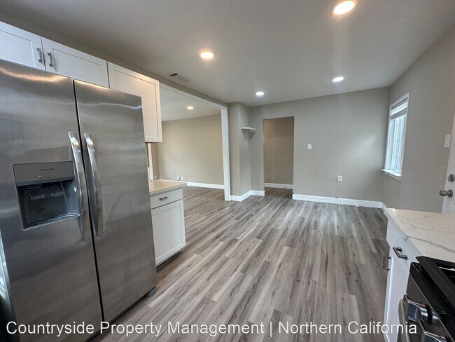 Foto del edificio - 3 br, 2 bath House - 2201 Eicher Ave