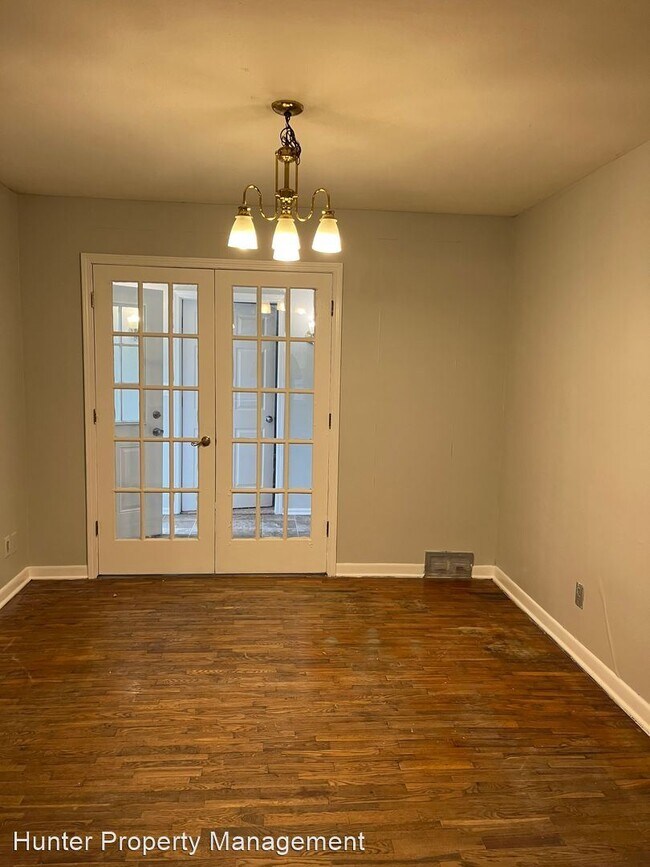 Building Photo - 3 br, 2 bath House - 2229 S Grant Ave