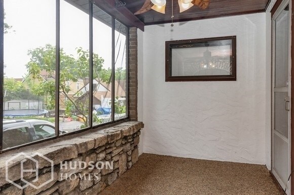 Building Photo - NOW AVAILABLE!  - 2507 Indian Mound Avenue...