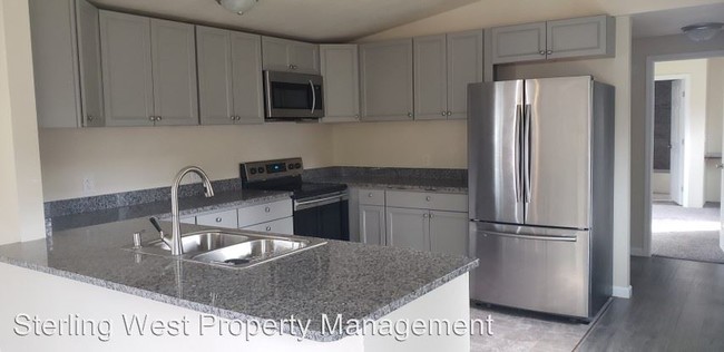 Foto del edificio - 2 br, 2 bath House - 8240 Barbur