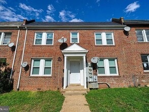 Building Photo - 1266 Meigs Pl NE