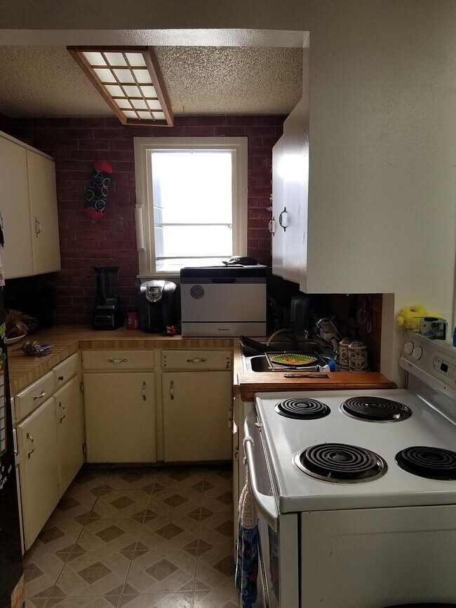 Foto del edificio - 802 N Walnut St