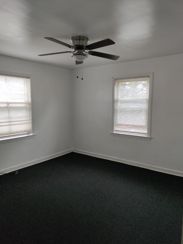 Foto del edificio - 8059 S Rhodes Ave