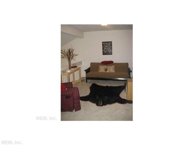 Building Photo - 212 Fireweed Ct