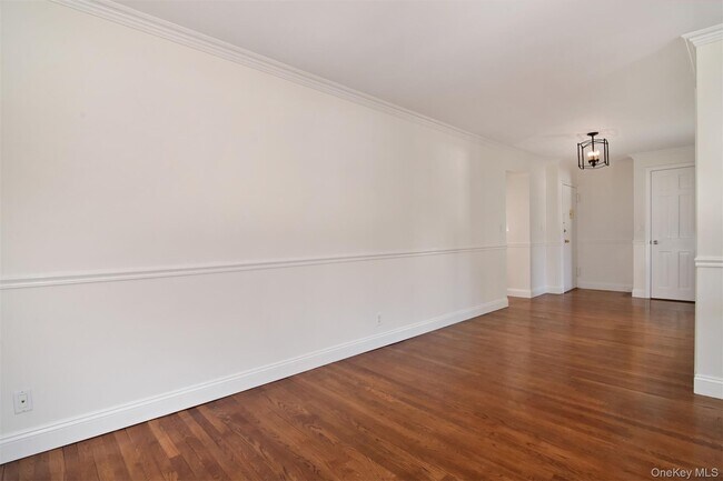 Foto del edificio - 140 N Broadway