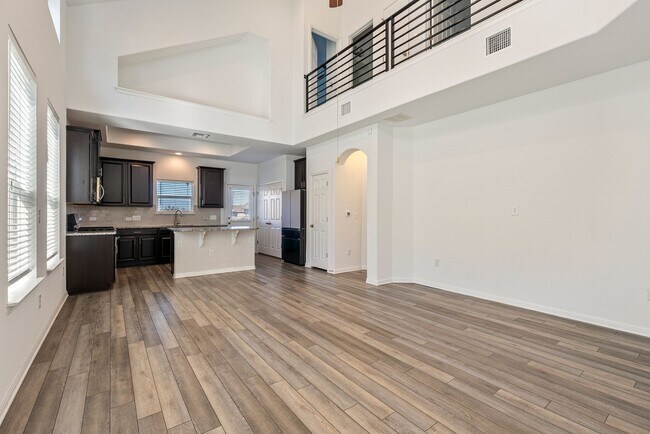 Building Photo - Luxurious 3 bedrooms 2.5 bathrooms home in Vistas of Austin!!!
