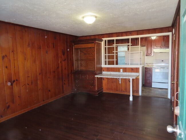 Building Photo - 15091 Fort Campbell Blvd